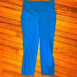 Blue lululemon cropped leggings